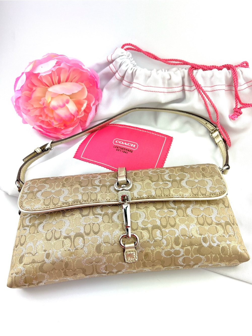 COACH Hampton Gold Signature Canvas/Leather Handbag -Style 8946 Vintage Y2K